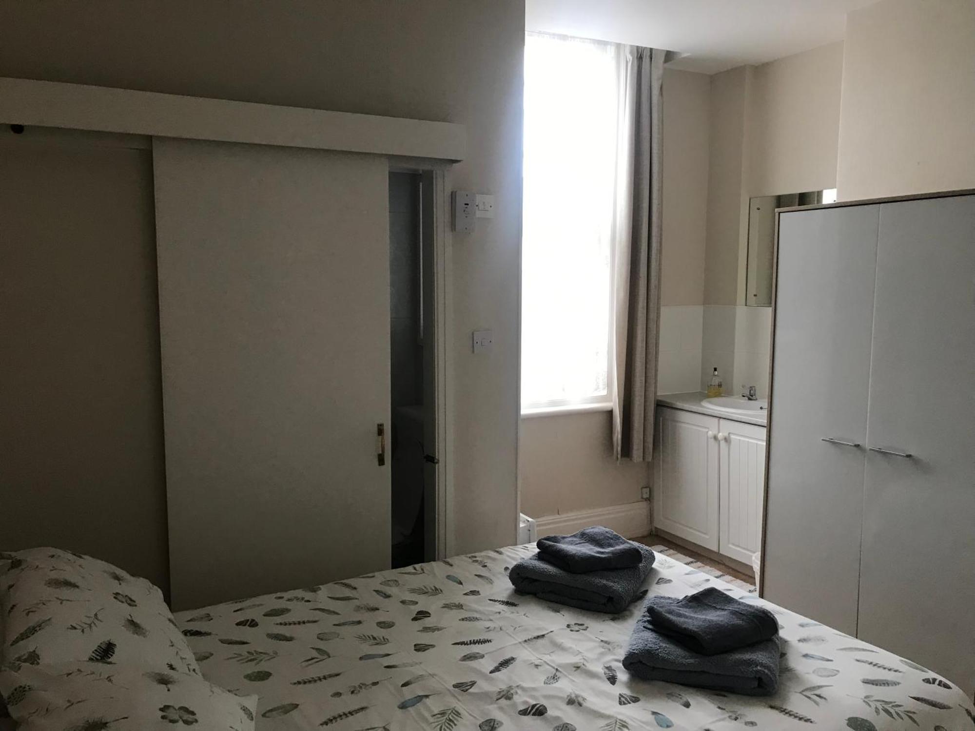 Parade Holiday Apartments Apartment