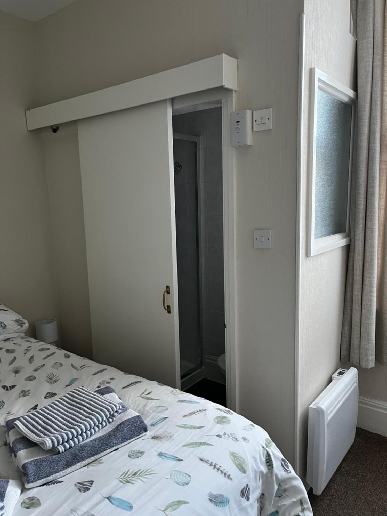 Apartment Parade Holiday Apartments Scarborough